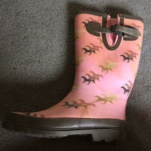 PINK HORSE RAINBOOTS